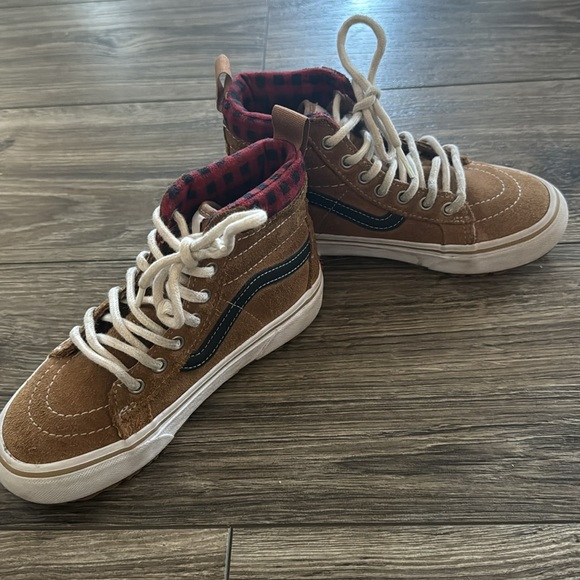 BOYS VANS SNEAKERS - Picture 5 of 10